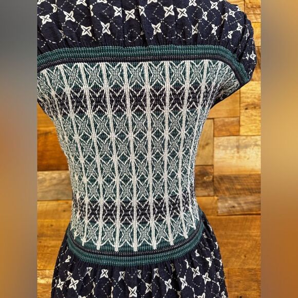 MAX STUDIO Fit and Flare, Smocked Navy colored Mini Dress  EUC sz L - Picture 5 of 11